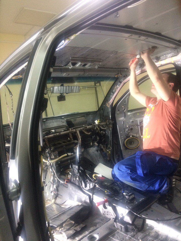 Александр Артазов