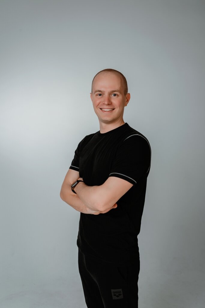 АРТЕМ БАБИХИН