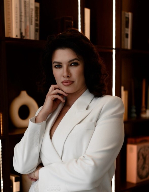 Яна Дронова