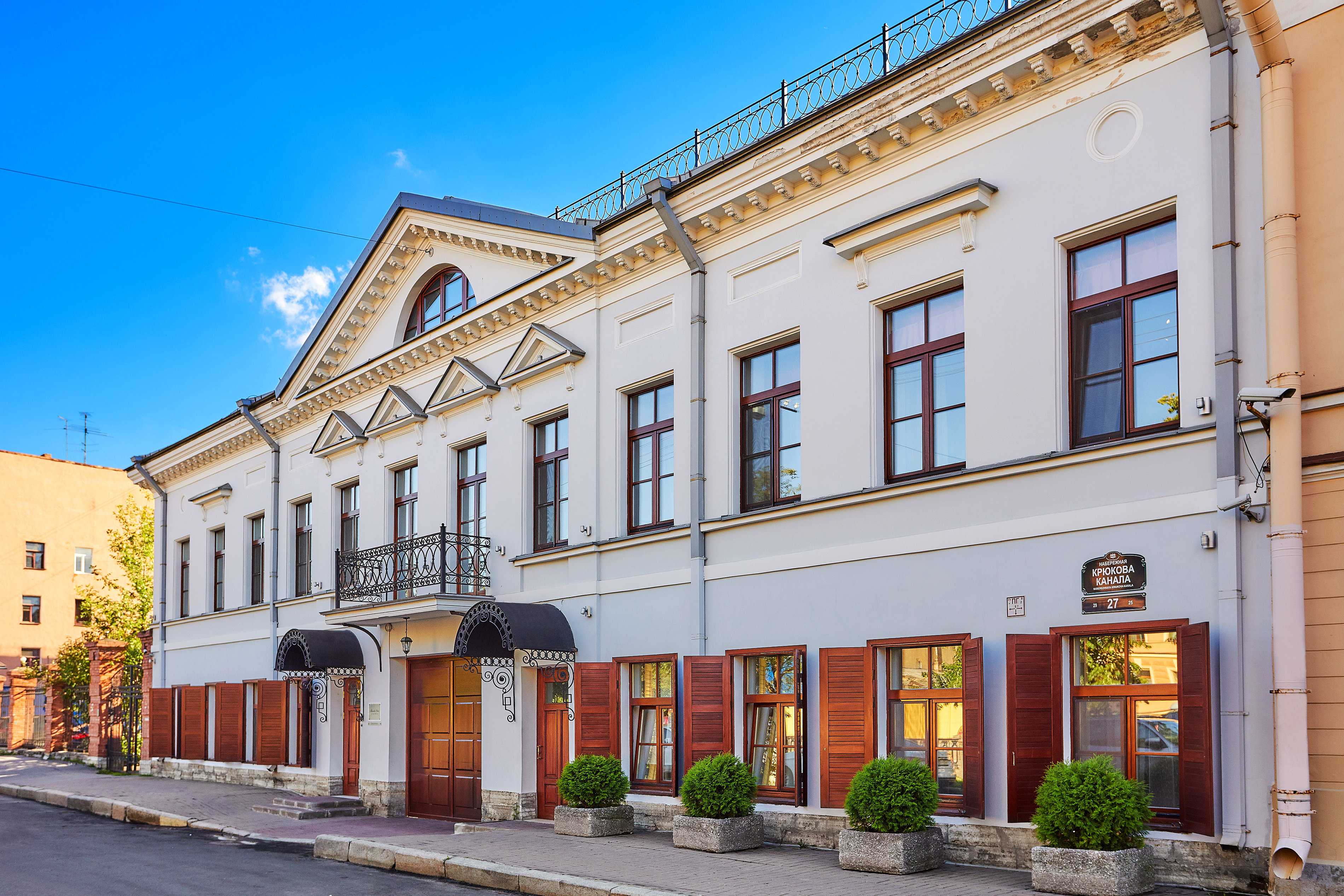 House спб. Alexander House Санкт-Петербург. Александр Хаус отель СПБ. Гостиница Александр Хаус Санкт-Петербург официальный. Набережная Крюкова канала 27.