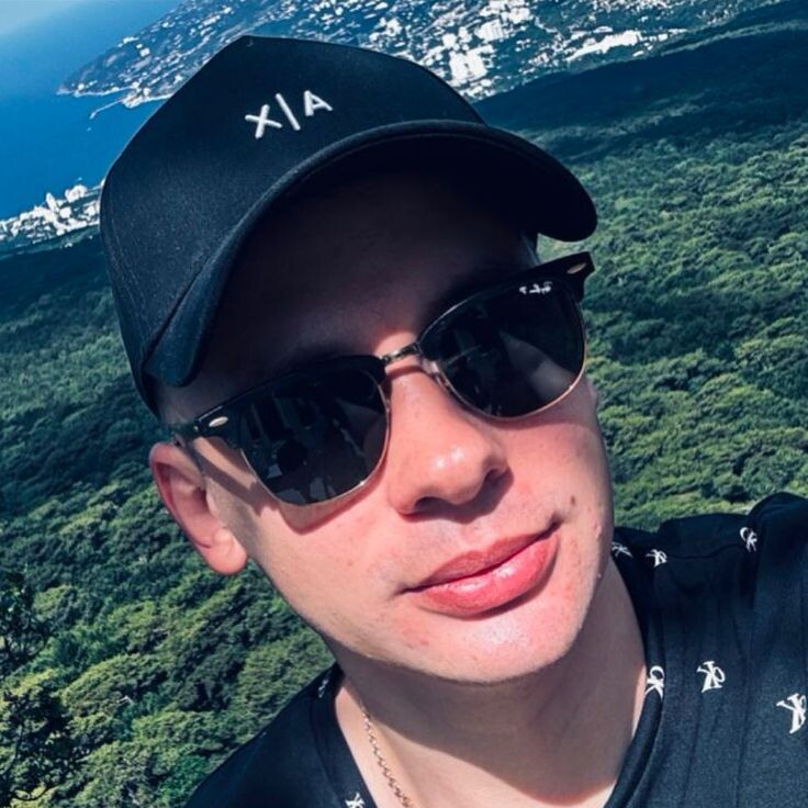 Александр Юрьевич Пасечник