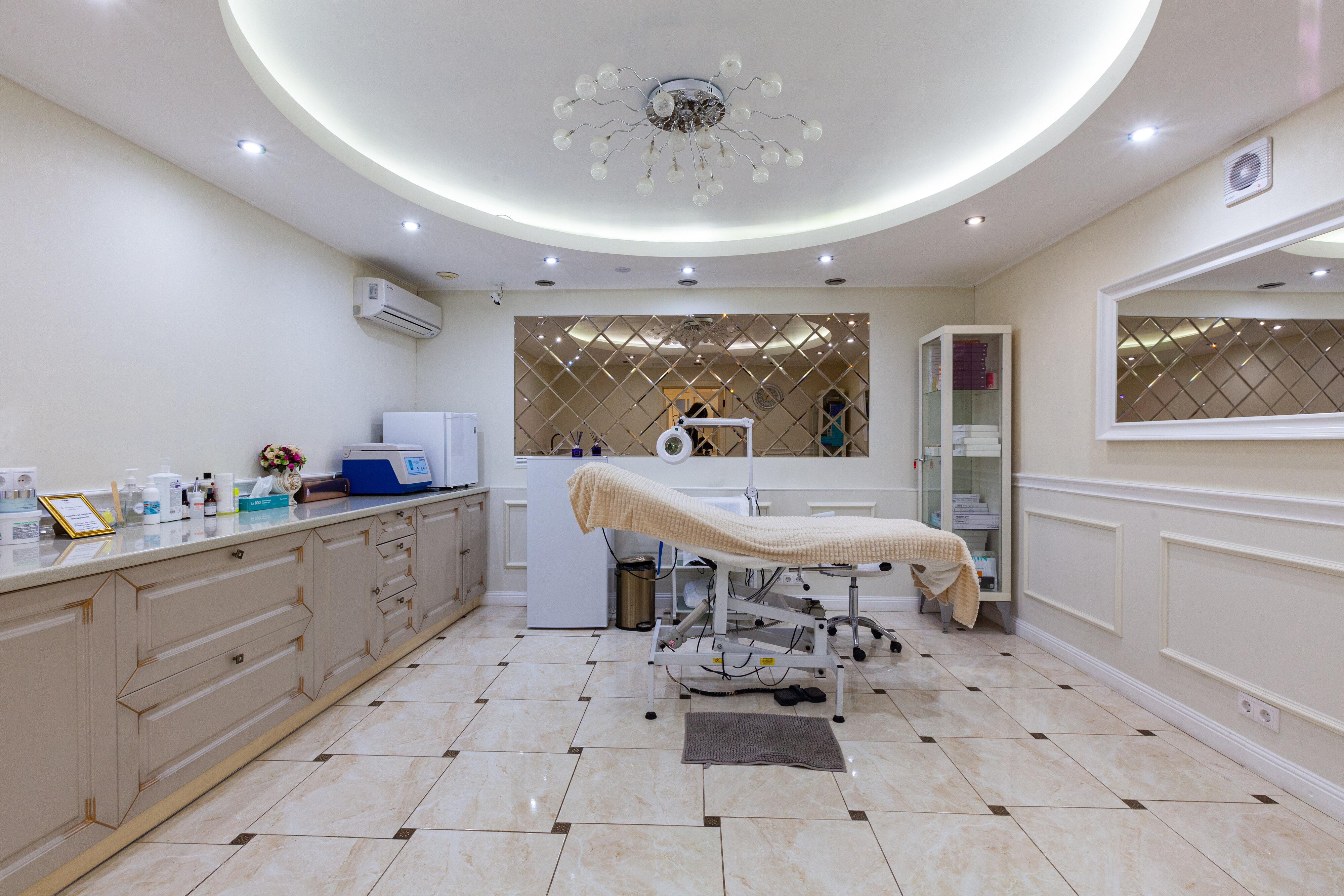 Bir shisha uchun mast ayolni sikishadi