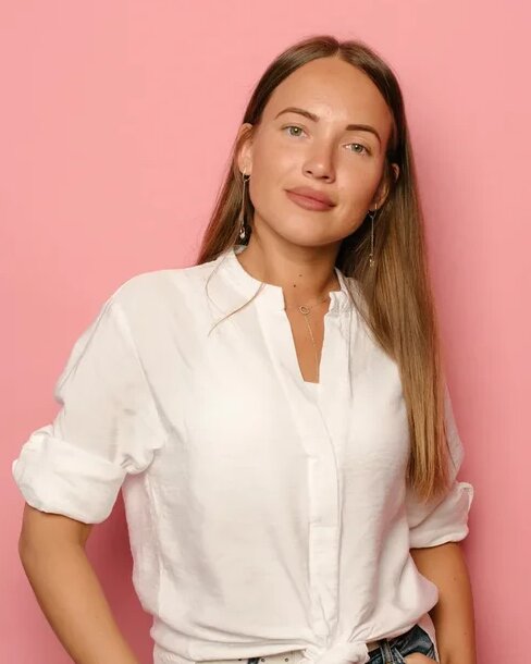 Елена Романова