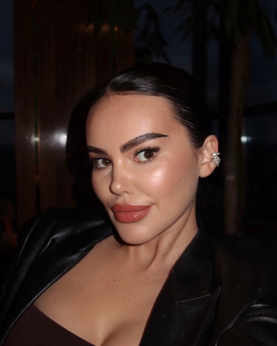 Алина Елисеева