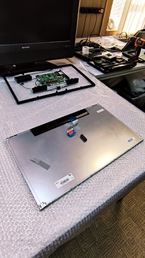 Мартынов Евгений Сергеевич – мастер по настройке и ремонту компьютеров ...