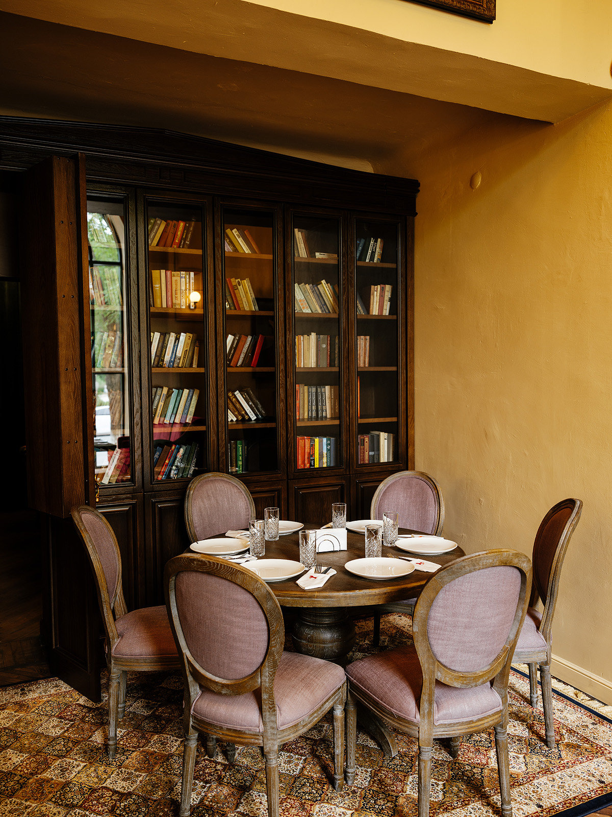 кафе на площади ленина. улицы с кафе токио. ресторан куманец серпухов меню. ресторан tokyo большая никитская. кафе на площади ленина.