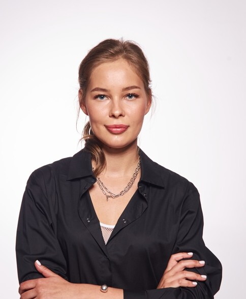 Алёна Макарова