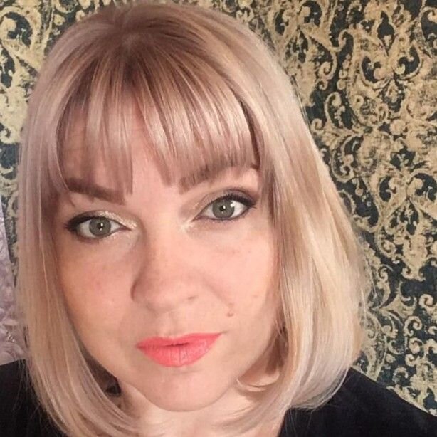 Елена Каприелова