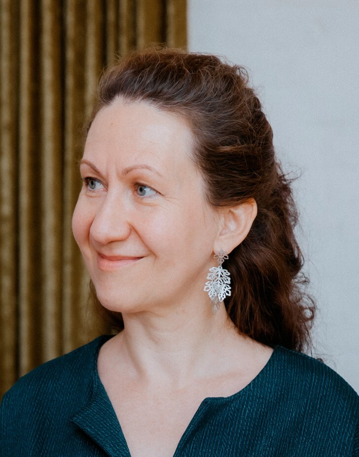 Елена Сурпина