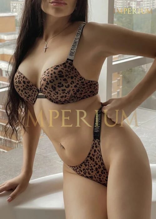 Тори Мастер