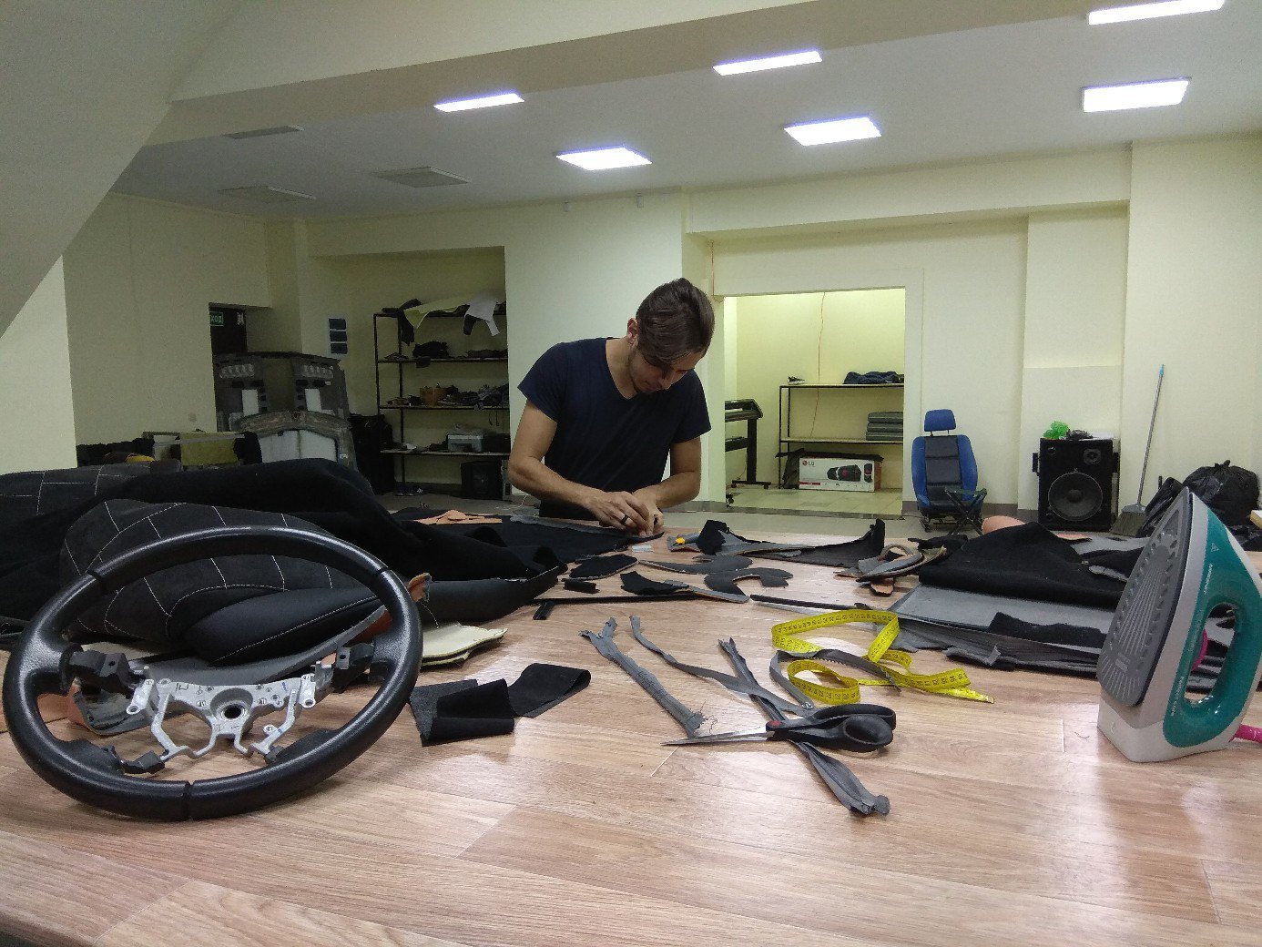 Александр Абаев