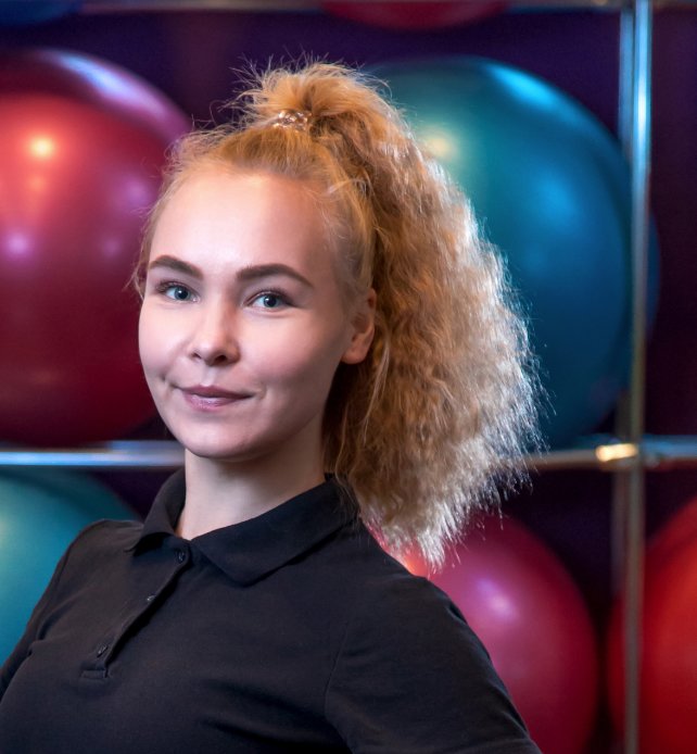 Коваленко Яна – инструктор по стретчингу, тренер по бодибилдингу ...