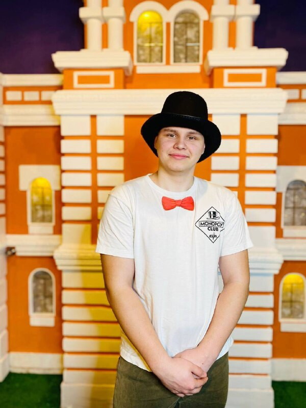 Сергей Котов