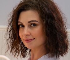 Марина Олейник