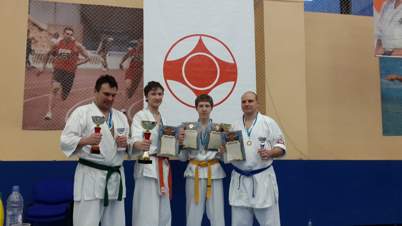 God hand карате екатеринбург. школа 174 бассейн. карате екатеринбург мебель. екатеринбург магазин каратэ. семихатова 18 екатеринбург рекорд.