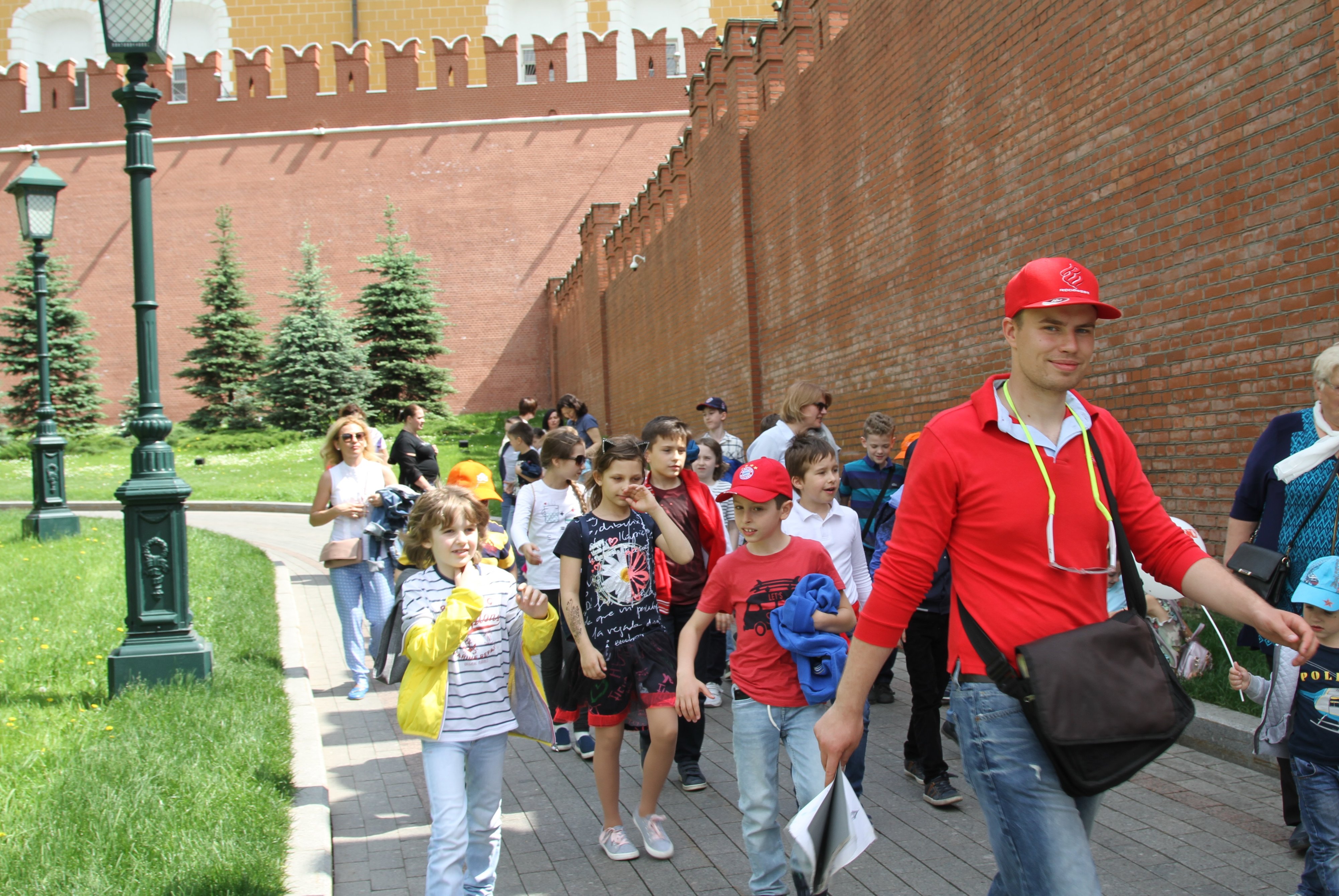 Экскурсоводы Московского Кремля