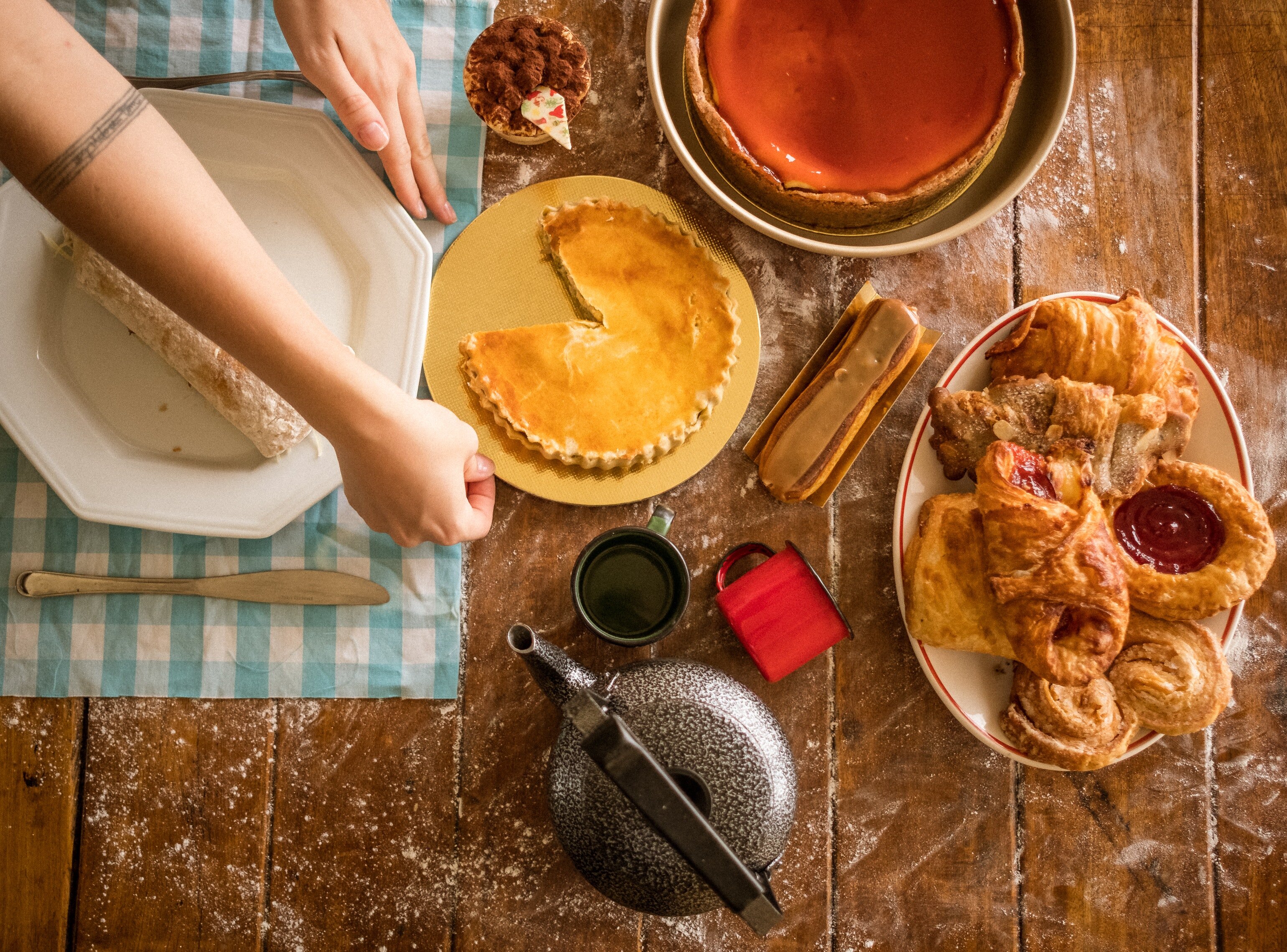 Вкусный Осетинский пирог с сыром 🧀🥧 - средняя цена 450 руб.. В кафе и  ресторанах Красноярска - 3 места на Zoon.ru.