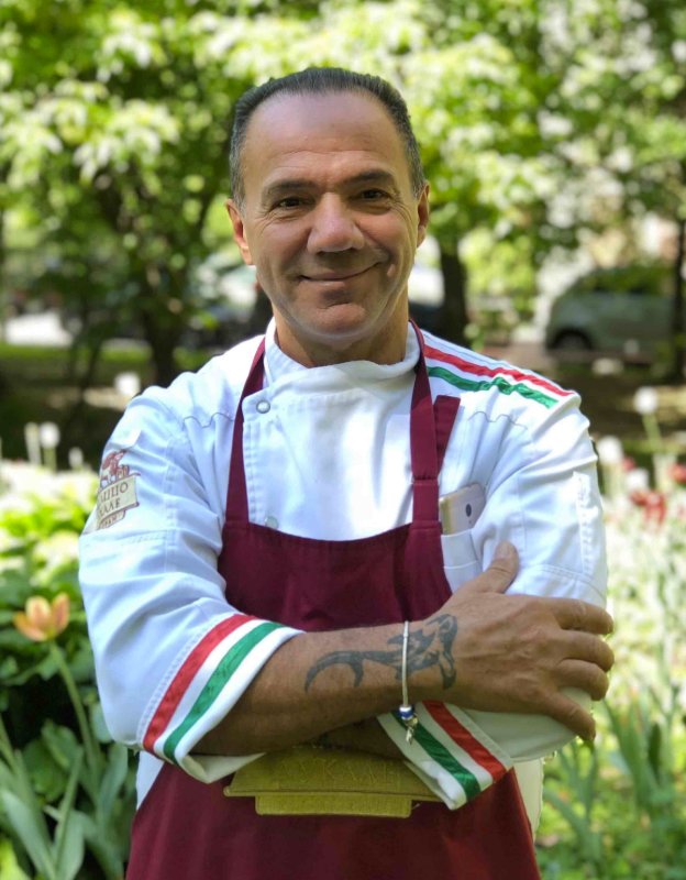 Тино Демонтис