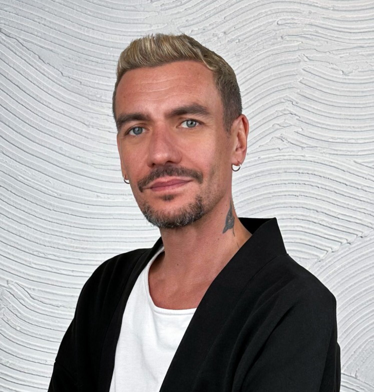 Дмитрий Петров