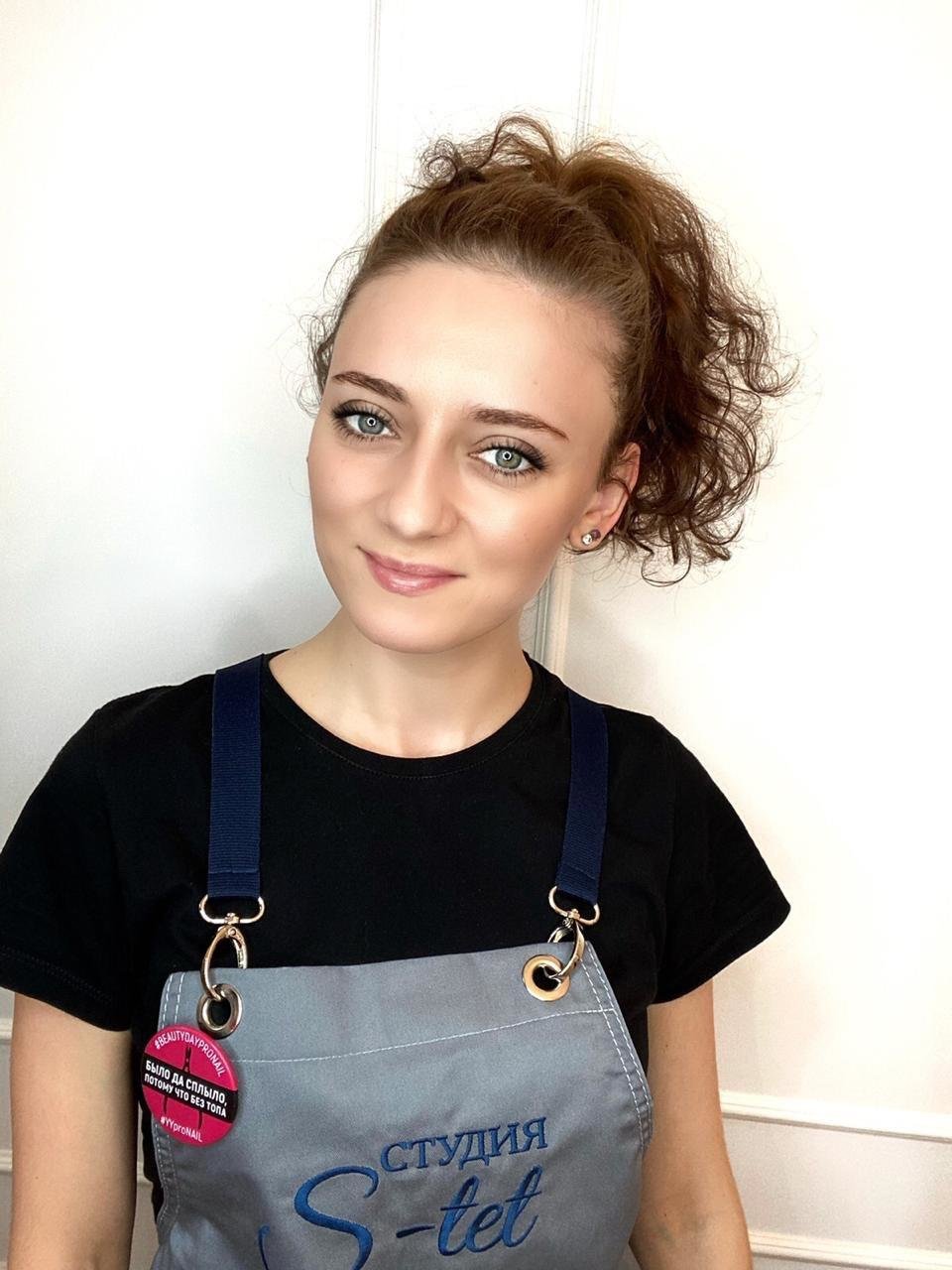 Елена Дробышевская