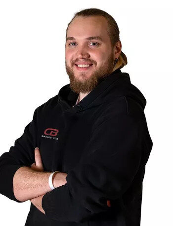 Данил Бондарик