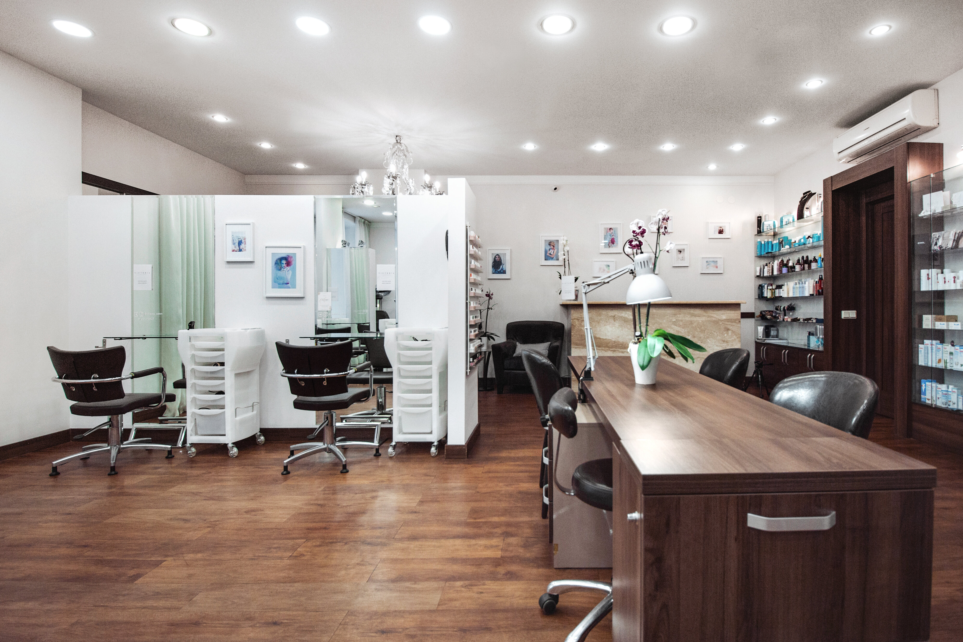 Дик кисканың ішіне кіреді Әйелім досыммен ұйықтады.