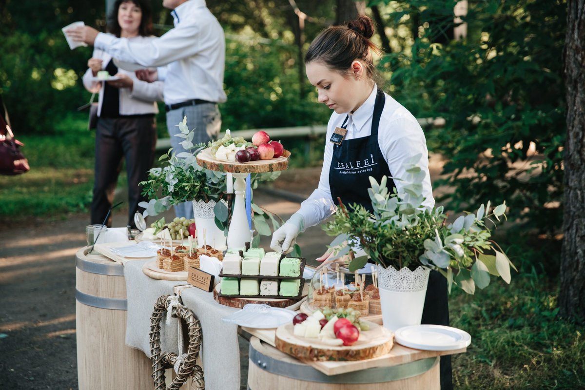 Kitchen кейтеринг. Шалфей кейтеринг Екатеринбург. Парк Коломенское кейтринг Екатерина. Костина Ирина Евгеньевна кейтеринг. Кейтеринг возлюбленной.