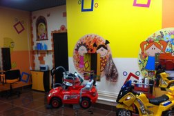 Детская студия красоты Волшебная расческа, с рейтингом 4 - находится по адресу Иваново, проспект Строителей, 25 