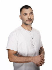 Стоматолог, стоматолог-ортопед Виктор Николаевич Куркин