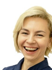 Стоматолог-терапевт Динара Рафиковна Садикова