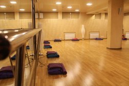 Студия медитации и йоги Chintamani, с рейтингом 4.2 - находится по адресу Казахстан, Алматы, улица Валиханова, 63А 