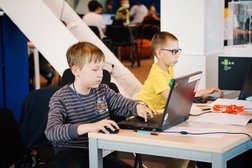 Школа программирования, робототехники и математики для детей от 5 до 15 лет Креайтивика, с рейтингом 5 - находится по адресу Новосибирск, улица Мусы Джалиля, 3/1 