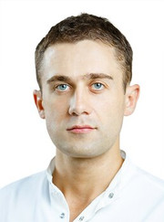 Имплантолог, пародонтолог Илья Викторович Герасимов