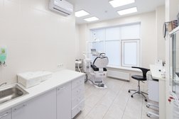 Семейная стоматология Family Smile, с рейтингом 4.9 - находится по адресу Тюмень, улица Павла Шарова, 7к2 