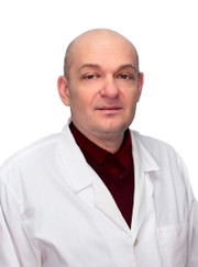 Терапевт, гастроэнтеролог Евгений Леонардович Давыдов