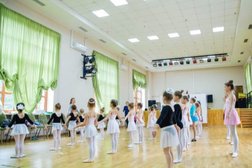 Школа танцев Жете, с рейтингом 5 - находится по адресу Москва, улица Крылатские Холмы, 49 