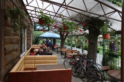 Кафе-бар Сова, с рейтингом 2.5 - находится по адресу Калининград, Фестивальная аллея, 20 