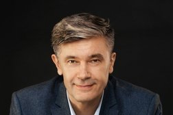 Психолог Олег Сухарев, с рейтингом 4 - находится по адресу Самара, улица Урицкого, 1 