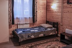 База отдыха Подворье, с рейтингом 4.1 - находится по адресу Ленинградская область, Выборгский район, Гончаровское сельское поселение, поселок Барышево, ул. Ямное озеро проезд, 3 