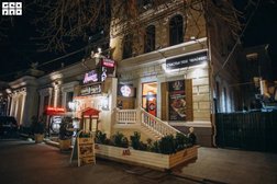 Бар BnB Boys, с рейтингом 4 - находится по адресу Республика Крым, Ялта, Екатерининская улица, 1 