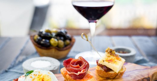 В новом Tapas pintxos bar до конца октября готовит мишленовский шеф - KitchenMag.ru в 2019 году В новом Tapas pintxos bar до конца октября готовит мишленовский шеф - KitchenMag.ru в 2019 году