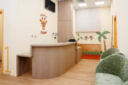 Детский центр развития премиум-класса Мама-Жираф, с рейтингом 5 - находится по адресу Москва, улица Панфёрова, 4 
