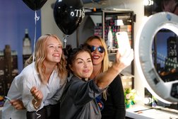 Салон красоты Новый стиль, с рейтингом 4.1 - находится по адресу Ленинградская область, Выборг, проспект Ленина, 7 