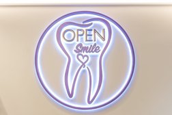 Стоматологическая клиника Open Smile, с рейтингом 4.8 - находится по адресу Санкт-Петербург, переулок Джамбула, 16/25Б 