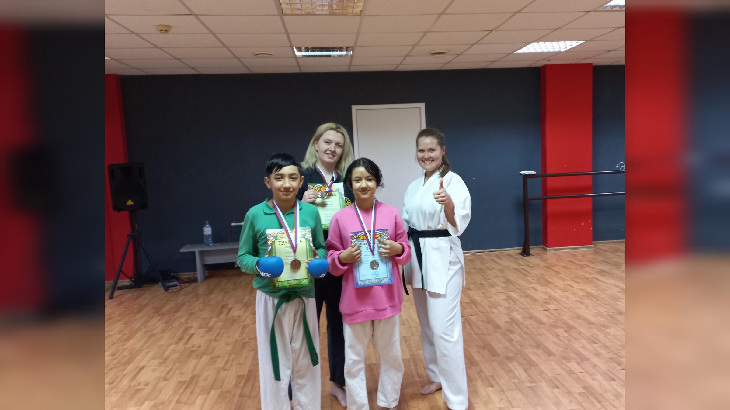 Счастливые дети после тренировки