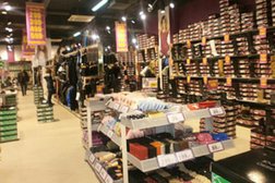 Магазин обуви и аксессуаров с ювелирным отделом kari, с рейтингом 3.5 - находится по адресу Московская область, Коломна, улица Октябрьской революции, 362 
