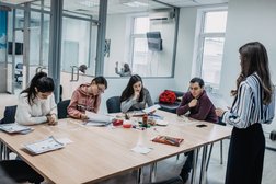 Школа иностранных языков Capital School Center, с рейтингом 4.5 - находится по адресу Москва, Новослободская улица, 3 