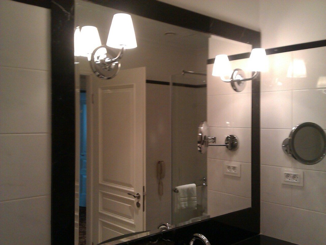 по резке стекла, мастерская на улице Партизана Германа в Санкт ...