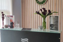 Студия аппаратной косметологии Estetic & beauty, с рейтингом 3.9 - находится по адресу Екатеринбург, улица Сыромолотова, 17 