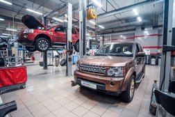 Автосервис Ровер Сити, с рейтингом 4.7 - находится по адресу Москва, Севастопольский проспект, 95Б 